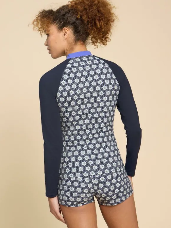 bay_rash_printed_vest_in__2.webp Bay Rash Printed Vest in NAVY MULTI