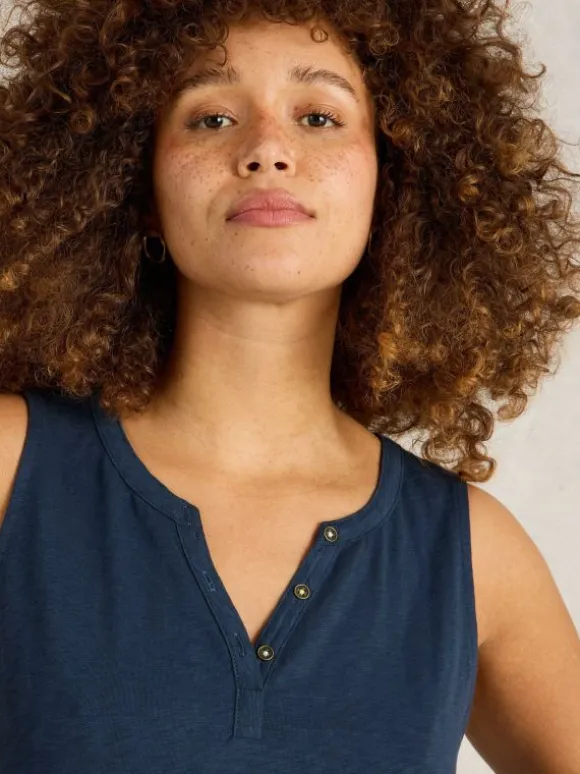 LOLA VEST in DARK NAVY