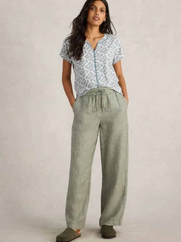 NELLY NOTCH EMBROIDERED TEE in BLUE PRINT