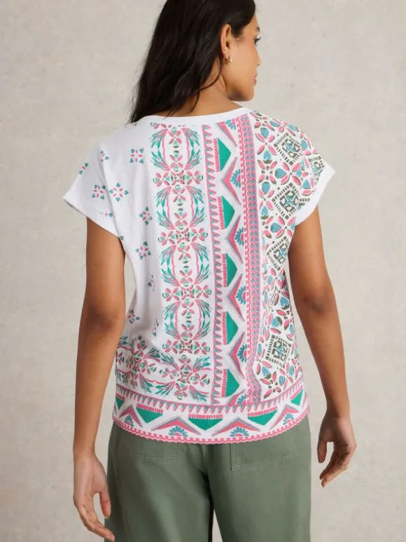 nelly_notch_neck_short_sl_2-6.webp NELLY NOTCH NECK SHORT SLEEVE TEE in WHITE PRINT