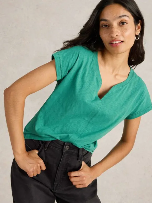 NELLY NOTCH NECK T-SHIRT in DUSTY GREEN