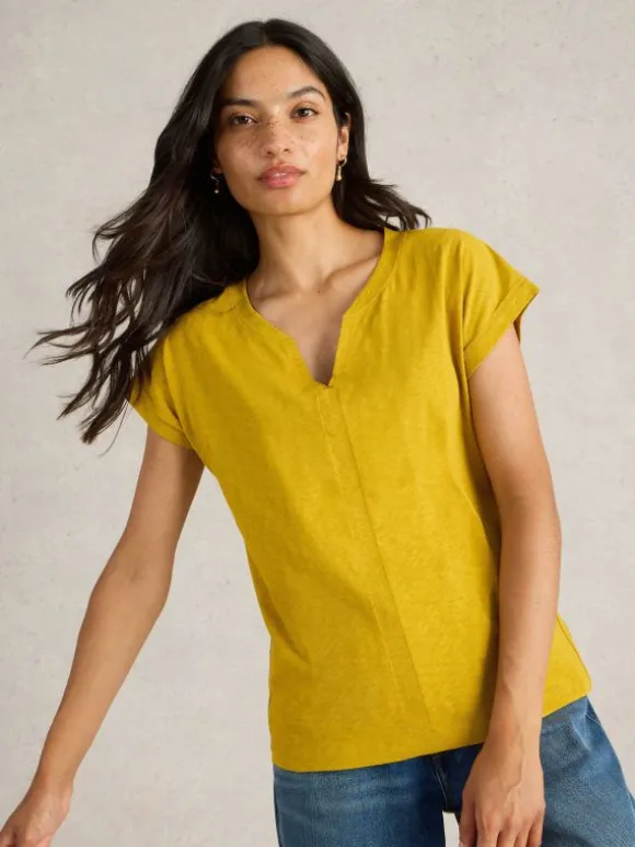 NELLY NOTCH NECK T-SHIRT in MID CHARTREUSE