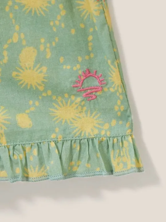 printed_woven_short_in_gr_4.webp Printed Woven Short in GREEN MULTI