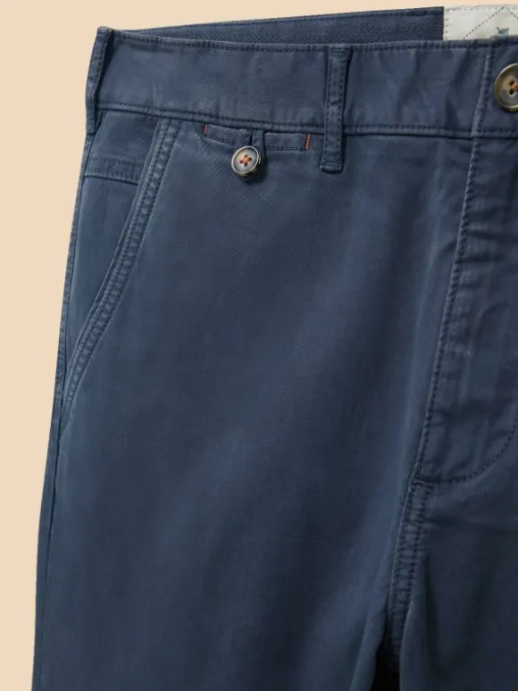 sutton_organic_chino_trou_4-1.webp Sutton Organic Chino Trouser in DARK NAVY