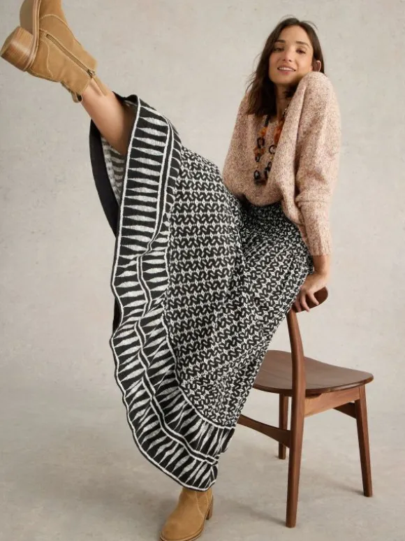 TEXTURED V NECK JUMPER  in NATURAL MULTI